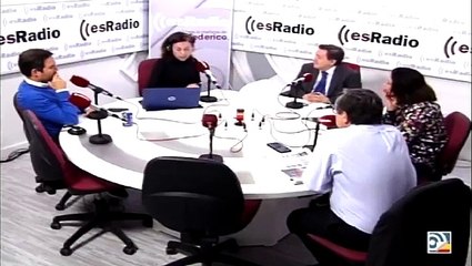 Pitorreo de Losantos con la ridícula performance de Mayka Navarro en una azotea
