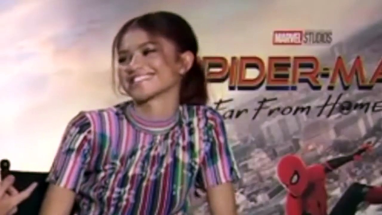 tom holland and zendaya being a cute couple for 6 minutes straight