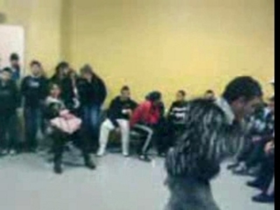 VID000