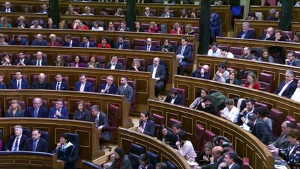 Sánchez dice que la ley "por sí sola no basta" y defiende el diálogo en Cataluña