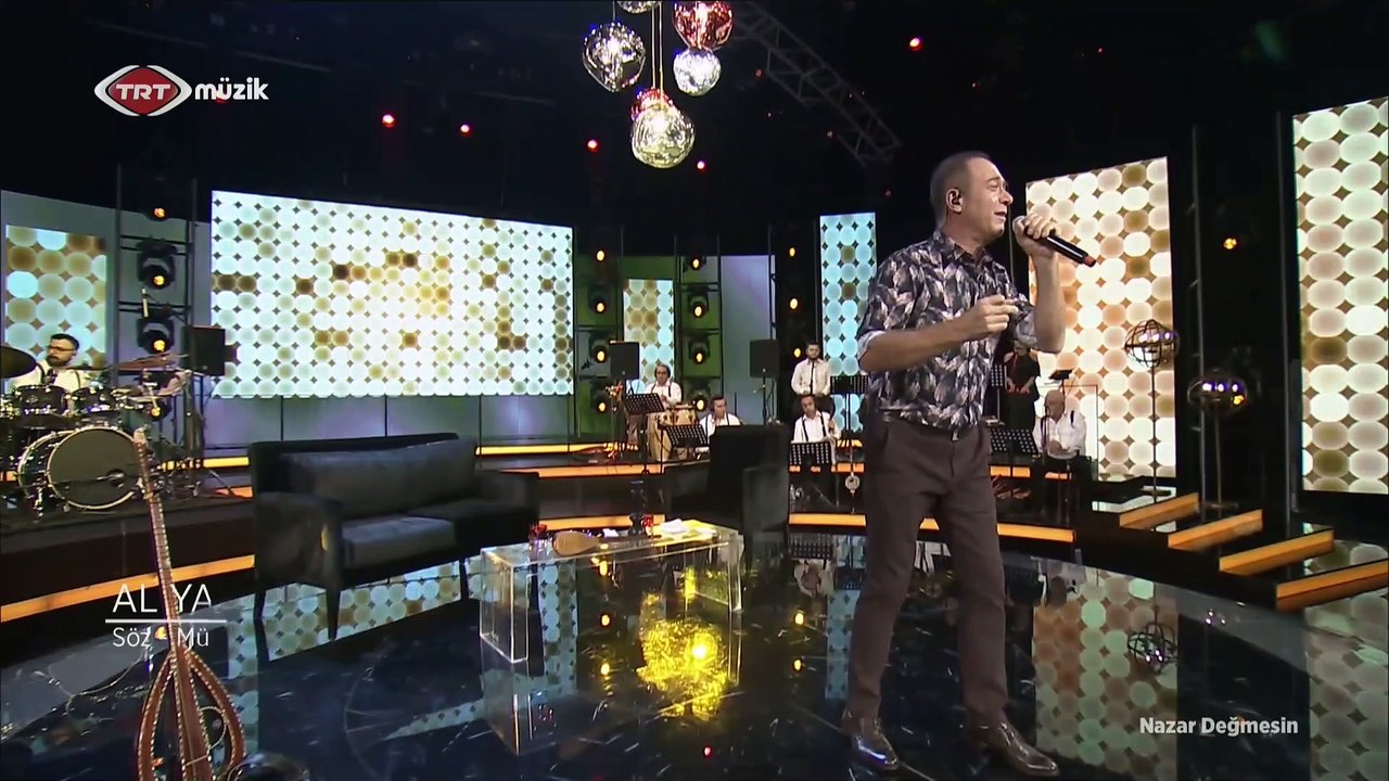 Sümer Ezgü | Al Yanak Allanıyor