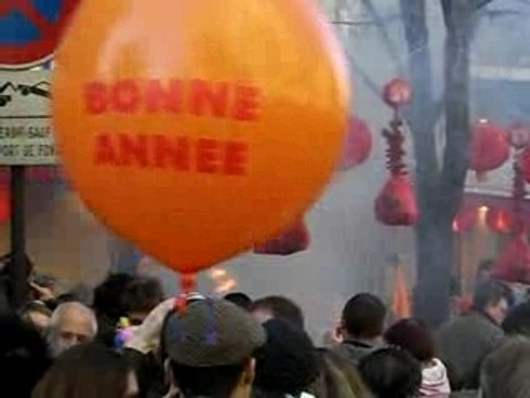 pétards à Paris (défilé du nouvel an chinois 2008)