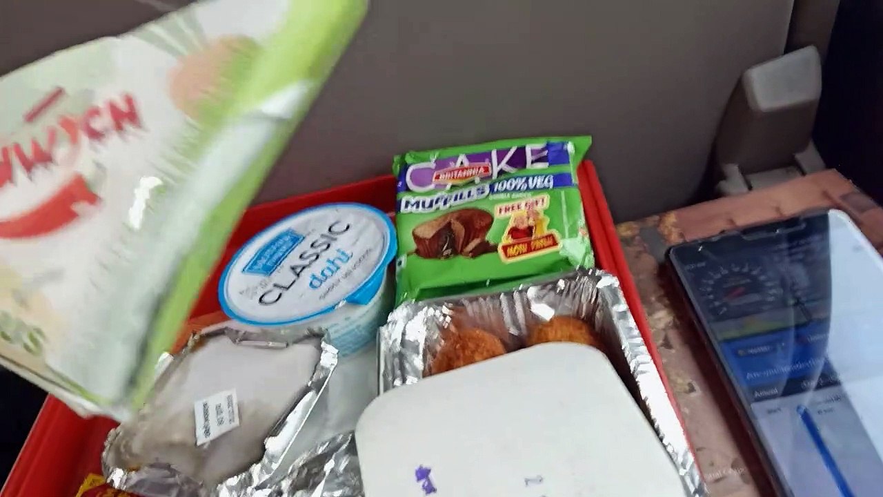 Journey In Vande Bharat Express  | Vande Bharat Express | Documentary Video | Documentary Movie | 22436 Vande Bharat Express | Bullet Train Of India | Semi Bullet Train | T18 Express