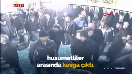 Cuma namazı vakti camide kavga