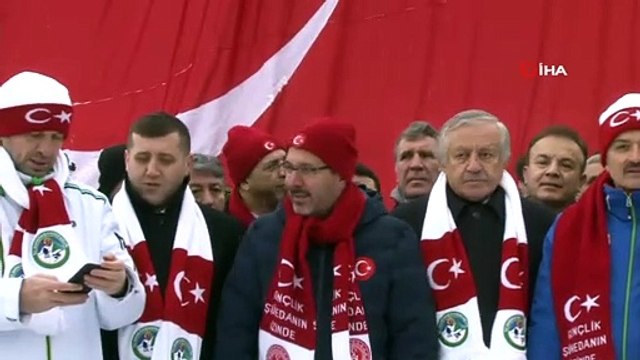 Gençlik ve Spor Bakanı Mehmet Muharrem Kasapoğlu ile Tarım ve Orman Bakanı Bekir Pakdemirli '105. Yılında Sarıkamış Şehitlerini Anma Programları' kapsamında 'Kardan Heykeller Sergisi'nin' açılışına katıldı