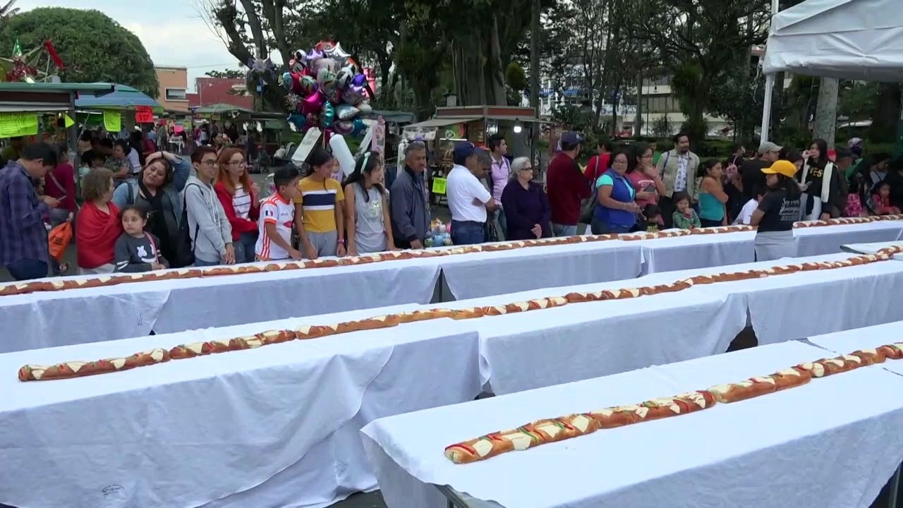 Mexikaner backen 500 Meter langen Kuchen