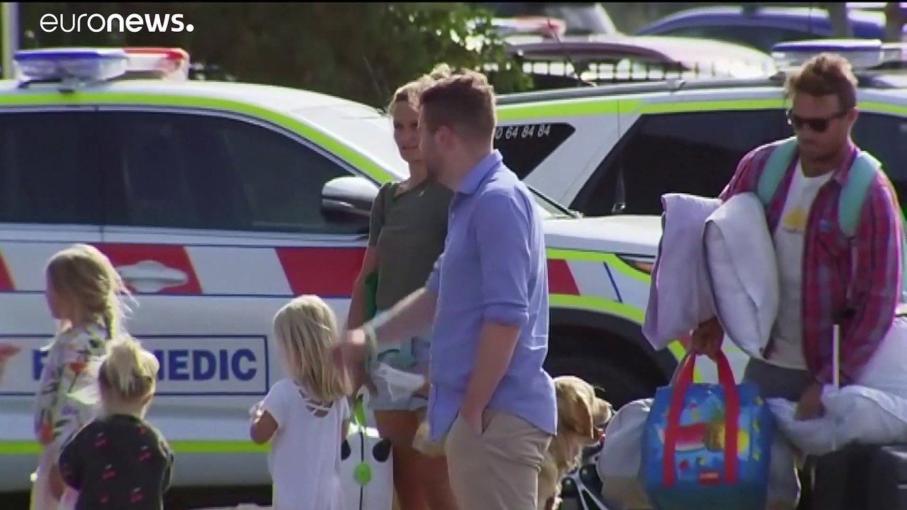 Buschbrände ufern aus: Küstenbewohner ziehen in Notunterkünfte