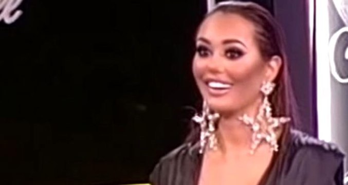 Sırp model Ana Korac, 1. Dünya Savaşı'nın başlangıcı sorusuna 1389 cevabını verince alay konusu oldu