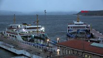 Kuzey Ege ve Güney Marmara'daki adalara ulaşım durdu