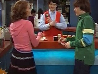 Drake & Jos S03E06 - Playing the Field