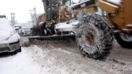 Doğu Anadolu'da kış - Bulanık'ta kar yağışı