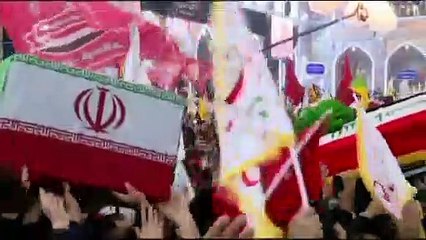 Miles de personas en Irak piden venganza contra EEUU en funeral de general Soleimani