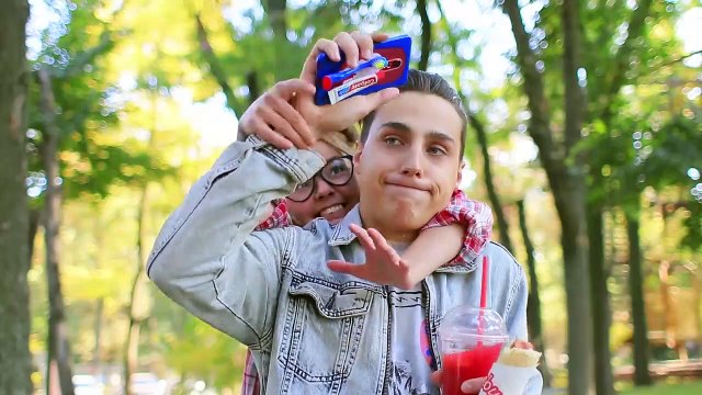 14 BROMAS FÁCILES PARA HACER EN CASA / ¡GUERRA DE BROMAS ENTRE HERMANOS!