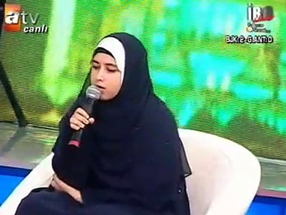 Ibrahim Tatlises - Somaya Abdul Aziz Eddeb - سورة _ ليلة القدر _ إقرأ