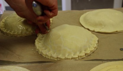 Couthuin: les pâtissiers de "Tartine et Gourmandise" préparent 1.000 galettes des rois
