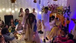 Zara Noor Abbas And Kubra Khan Dance on Yasir And Iqra Aziz Mehndi Ceremony