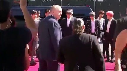 Billboard Music Awards 2019: El momento incómodo de Maluma por la presencia de BTS