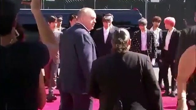 Billboard Music Awards 2019: El momento incómodo de Maluma por la presencia de BTS
