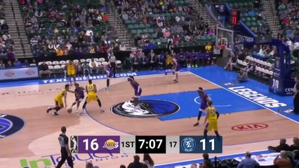 Kostas Antetokounmpo slams home the alley-oop