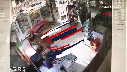 Boğulan bebeğin hayatını anbean böyle kurtardı