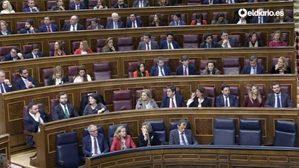 Gritan "¡Asesinos!" a la portavoz de EH Bildu