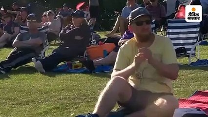 न्यूजीलैंड के लियो कार्टर ने एक ओवर में 6 छक्के लगाए