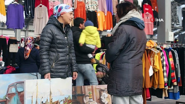 Yarım kalan öğretmenlik hayalinin peşinden çocukları ile birlikte koşuyor