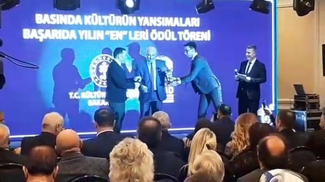 9. Dünya Basın Mensupları Derneği Ödül Töreni'nde Akit Medya Grubuna anlamlı ödül.