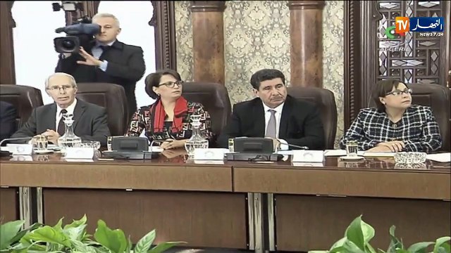 رئيس الجمهورية عبد المجيد تبون يترأس أول إجتماع لمجلس الوزراء