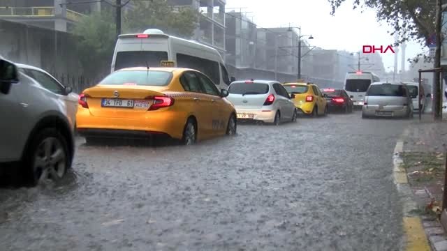 Meteorolojiden istanbul ve balıkesir'e kuvvetli sağanak yağış uyarısı