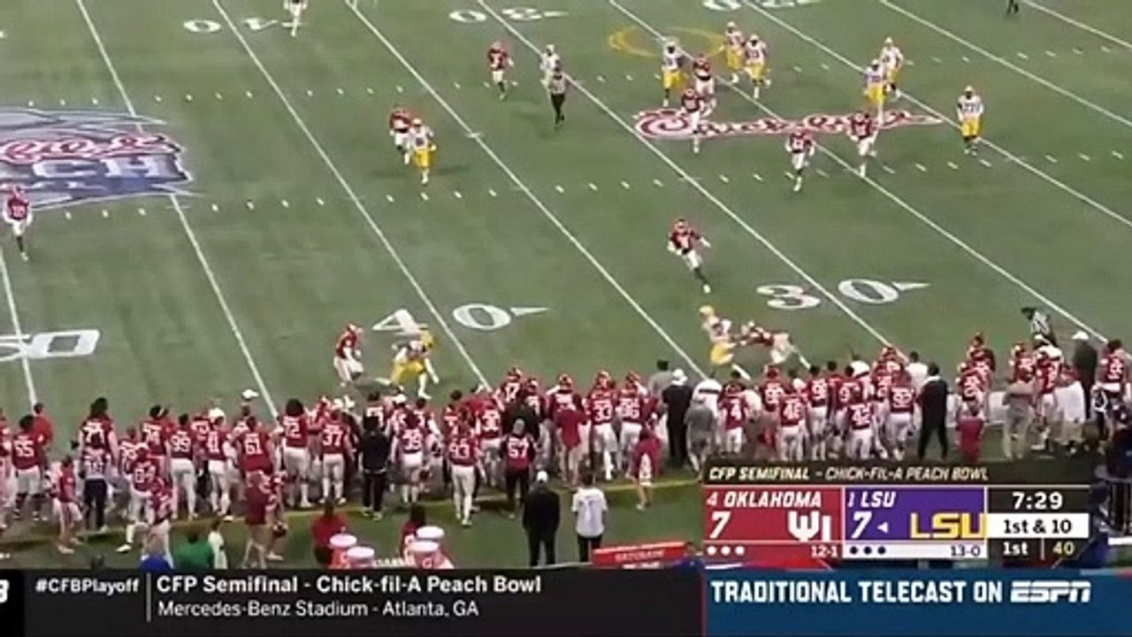 X&Os: LSU doing UNGODLY things to DEFENSES!