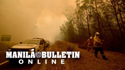 Renewed fire threat sparks exodus from Australian towns