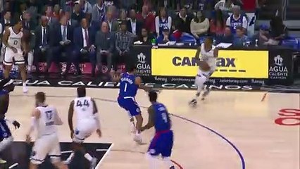 Ja Morant dances the defender  woow wooow !!