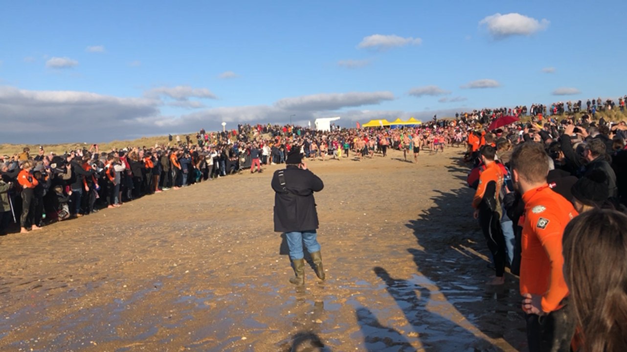 Erdeven. Près de 670 baigneurs ont fêté les 25 ans du Grand bain