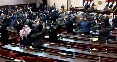 Son Dakika: ABD askerlerinin ülkeden çıkarılmasına ilişkin oylama Irak Meclisi'nde kabul edildi
