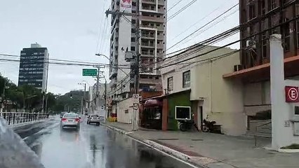 Chuva na Leitão da Silva, em Vitória