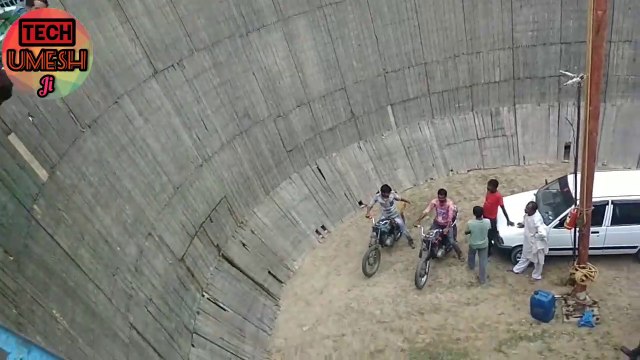 Maut Ka Kuan Car and motorcycle circus (Indian style)