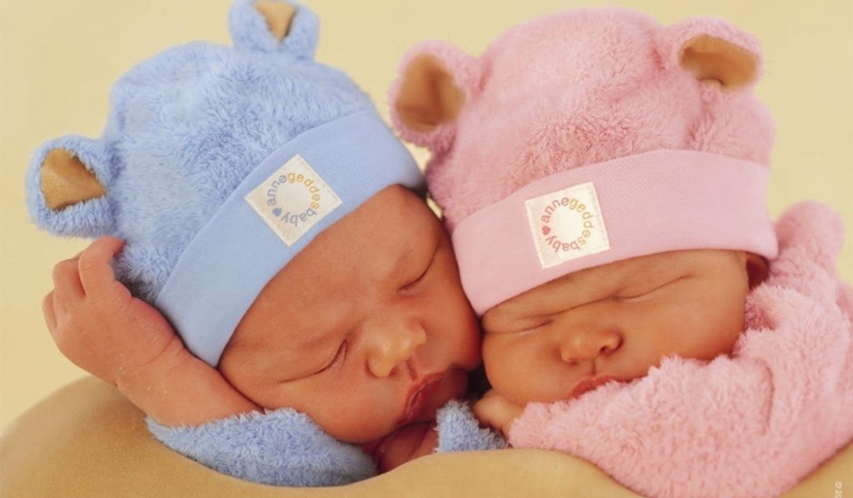 ¿Sabes cuándo y por qué se empezó a vestir a los niños de azul y a las niñas de rosa?