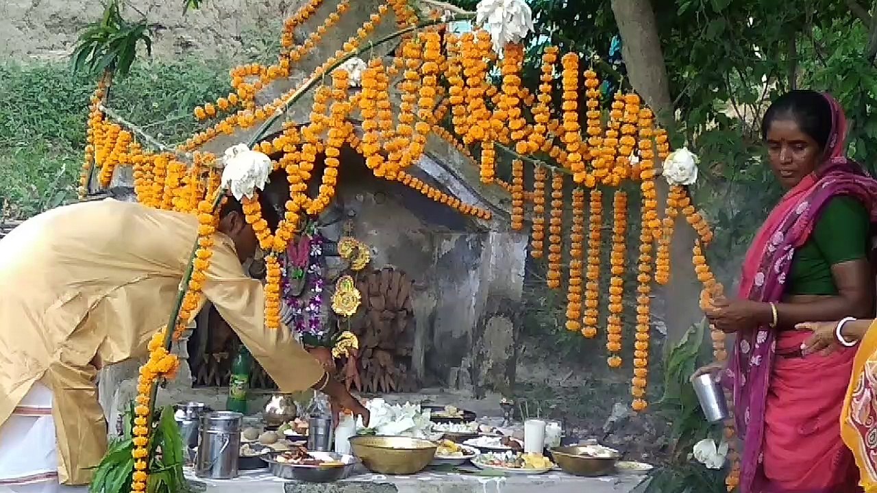 Famous festival in a small village||village festival||