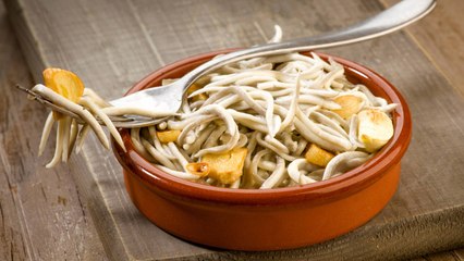 Angulas: Los chinos nos 'roban' en masa la joya gastronómica por excelencia