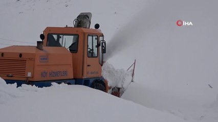 Elazığ’da kar 136 köy yolunu ulaşıma kapattı