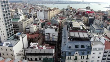 Beyoğlu'nda çöken bina havadan görüntülendi