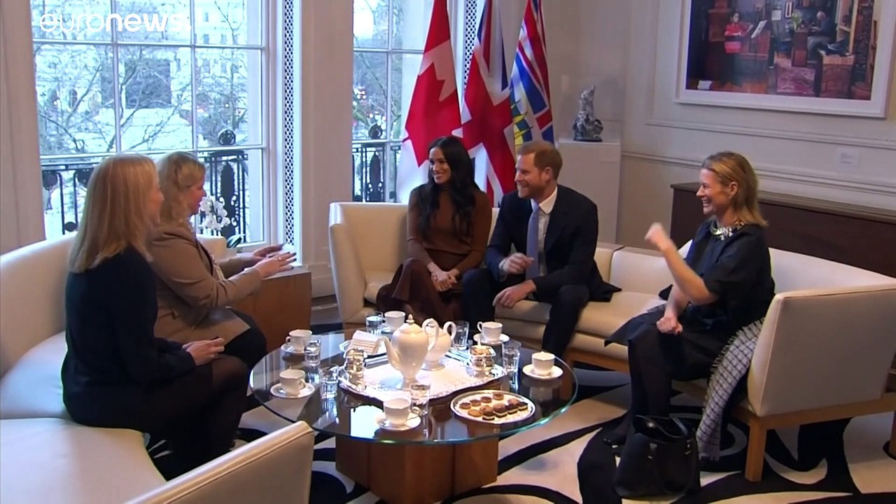 Harry e Meghan deixam funções oficiais