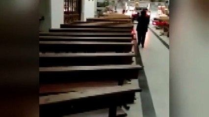 Kiliseye arabayla dalan adam: Şeytandan kaçtım