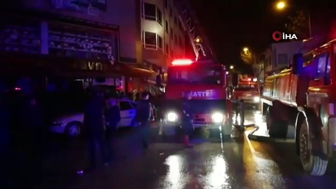 Alışveriş merkezinde yangın çıktı: 2 ölü, 4 yaralı