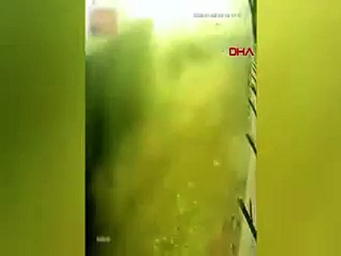 İran'da düşen uçağın görüntüleri güvenlik kamerası