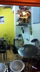 חנות כלי הקשה - פעימות