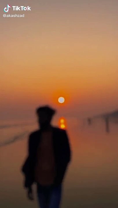 Bheed h Qayamt ki aur hm akele h