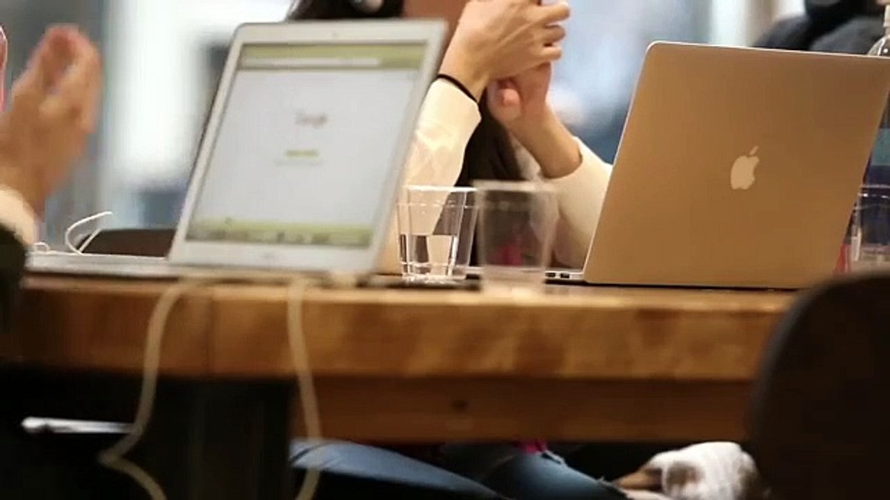 AGAR LADKI AaPKO CHAHTI HAI TOH DEGI YE 3 ISHARE   KAISE JANE LADKI APKO PASND KARTI HAI YA NAHI