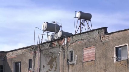 Ora News - Tirana pa depozita dhe pa ujë